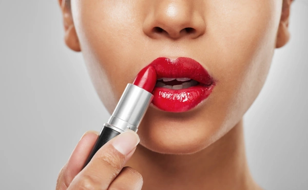 Vibrant and Long-Lasting Lipstick for Every Occasion