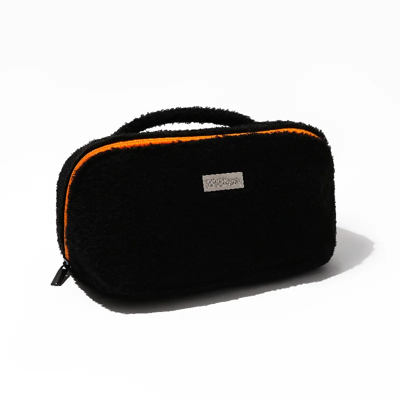 Singe makeup bag